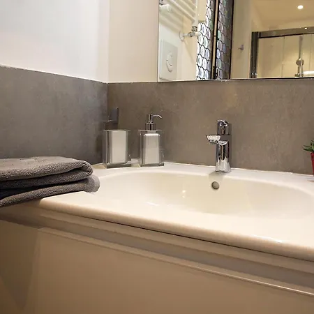 Apartment Sahi - Residenza Bianca Di Savoia Milan