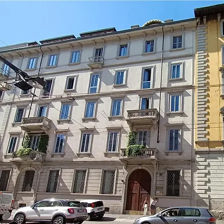 Sahi - Residenza Bianca Di Savoia Milan